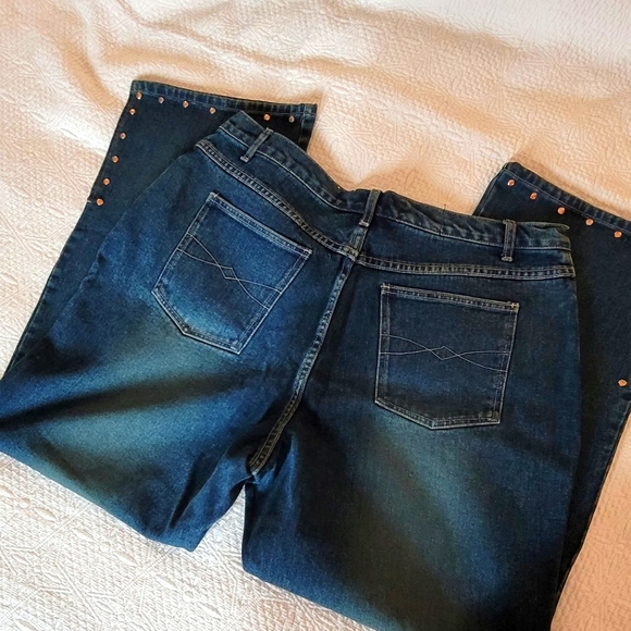 Faded Glory Dark Blue Wash Studded Women's Jeans  20W NWOT ( 👀 @ picture # 10) - Picture 12 of 15